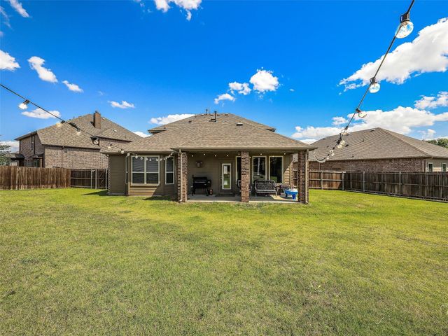 805 Lake Cypress Lane, Little Elm, TX 75068