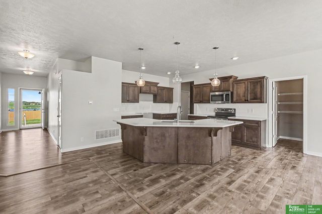6307 N 169th Street, Omaha, NE 68116