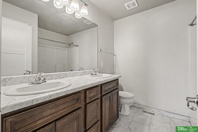6307 N 169th Street, Omaha, NE 68116