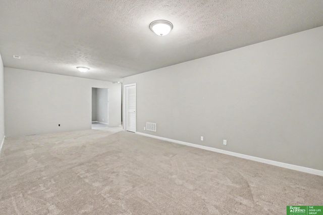 6307 N 169th Street, Omaha, NE 68116