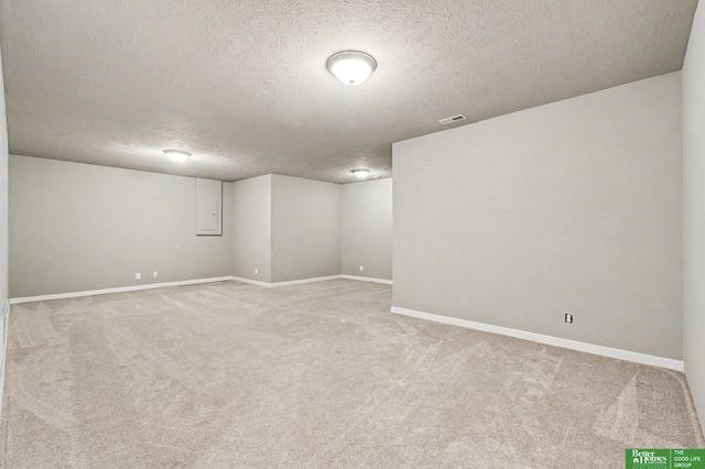 6307 N 169th Street, Omaha, NE 68116