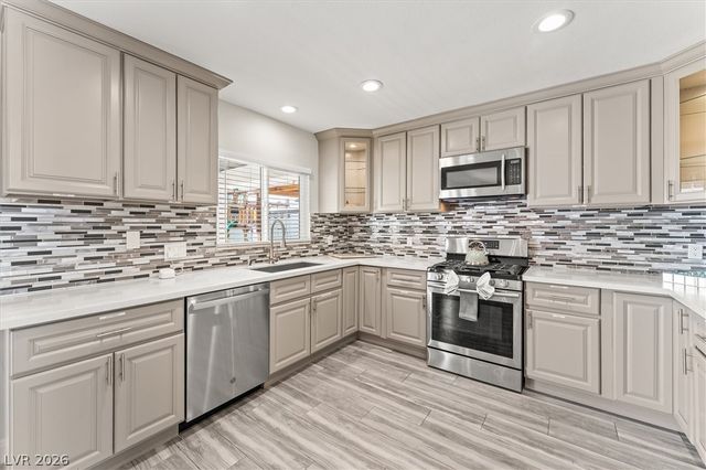 6441 Hummingbird Lane, Las Vegas, NV 89103