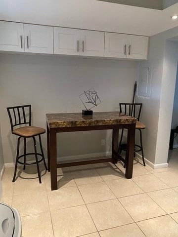 209 SE 6th Street 4, Boynton Beach, FL 33435