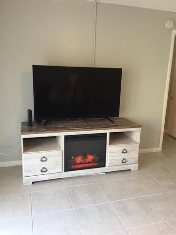 209 SE 6th Street 4, Boynton Beach, FL 33435