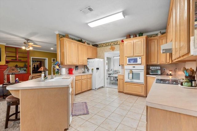 1668 County Road 324, Navasota, TX 77868