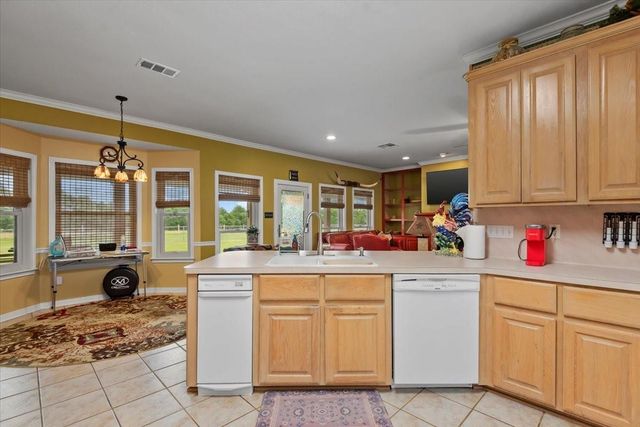 1668 County Road 324, Navasota, TX 77868