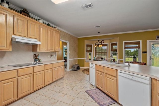 1668 County Road 324, Navasota, TX 77868