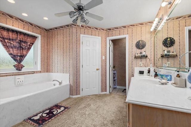 1668 County Road 324, Navasota, TX 77868