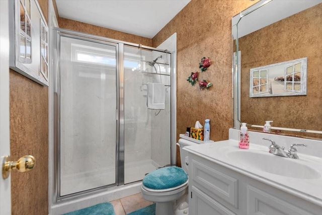 1668 County Road 324, Navasota, TX 77868