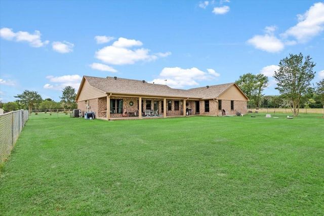 1668 County Road 324, Navasota, TX 77868