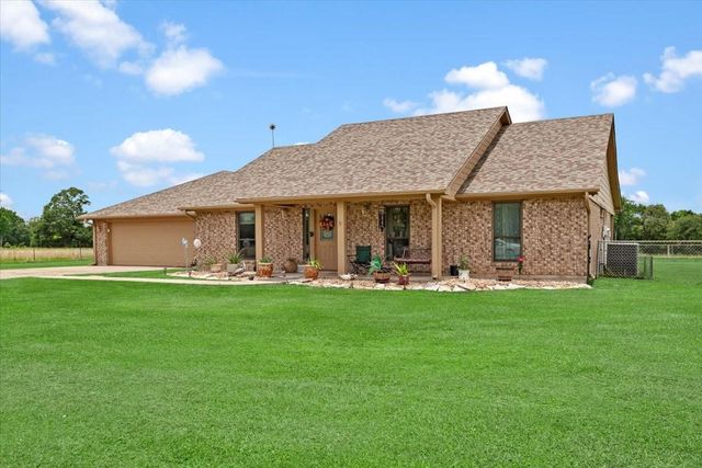 1668 County Road 324, Navasota, TX 77868