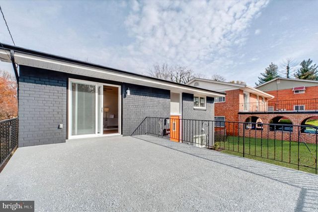 3240 POPE ST SE, Washington, DC 20020