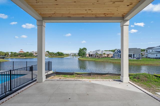 825 Crystal Water Way, Myrtle Beach, SC 29579