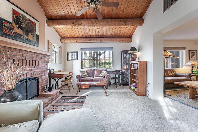 1051 W Camino Sagasta, Green Valley, AZ 85622