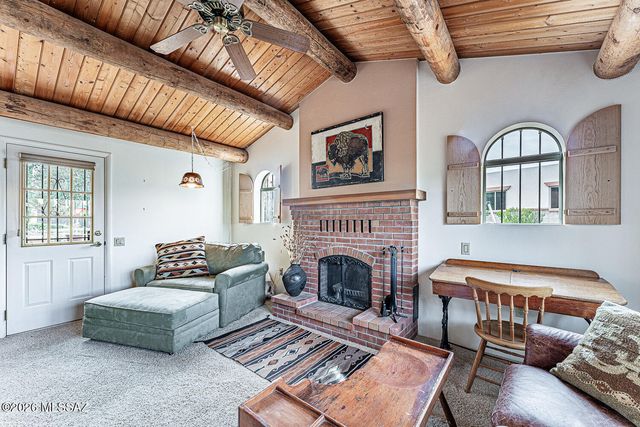 1051 W Camino Sagasta, Green Valley, AZ 85622