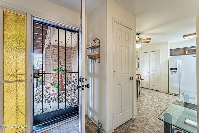 1051 W Camino Sagasta, Green Valley, AZ 85622