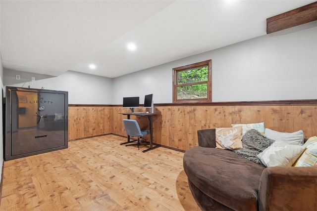 39 Blackswoods Rd, New Sewickley Twp, PA 15042