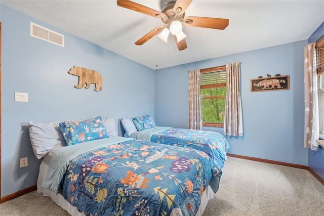 39 Blackswoods Rd, New Sewickley Twp, PA 15042