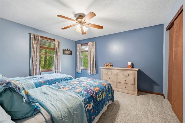 39 Blackswoods Rd, New Sewickley Twp, PA 15042
