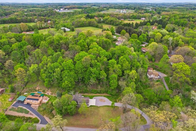 39 Blackswoods Rd, New Sewickley Twp, PA 15042