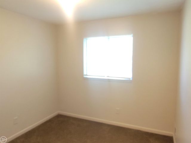 6784 Studebaker Avenue, Warren, MI 48091