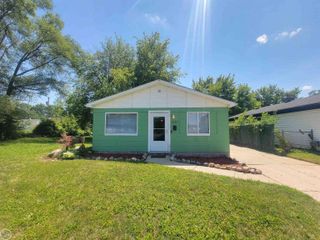 6784 Studebaker Avenue, Warren, MI 48091