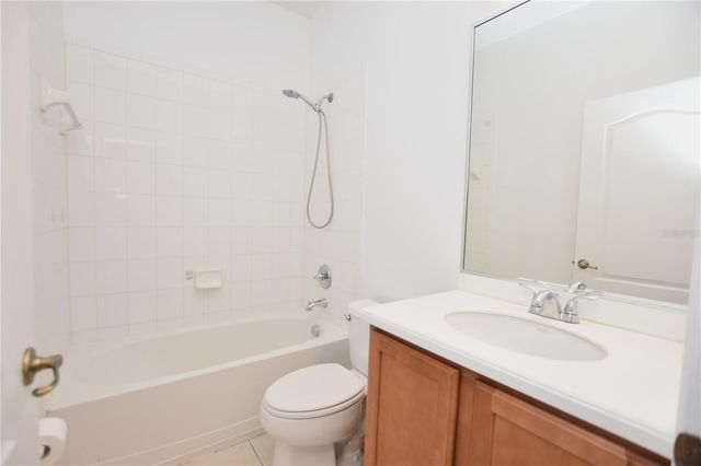 6352 SEDGEFORD DRIVE, Lakeland, FL 33811