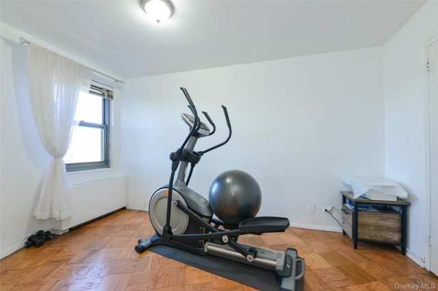 61-20 Grand Central B 508, Forest Hills, NY 11375