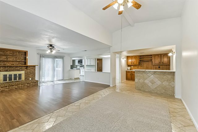 2718 Quail Run Drive, Humble, TX 77396