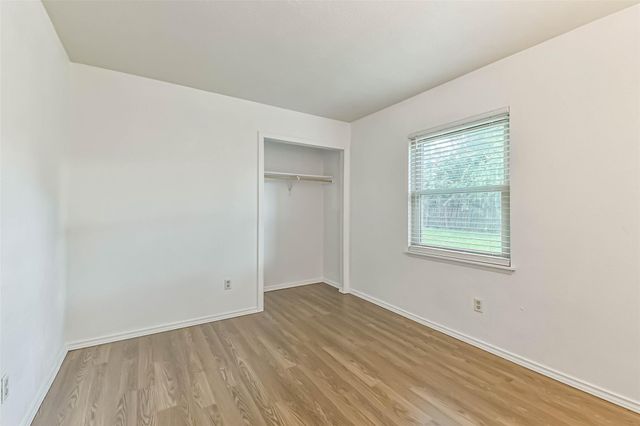 2718 Quail Run Drive, Humble, TX 77396