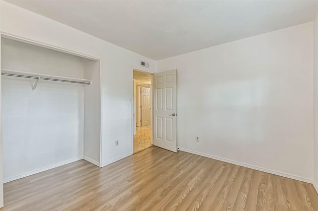 2718 Quail Run Drive, Humble, TX 77396