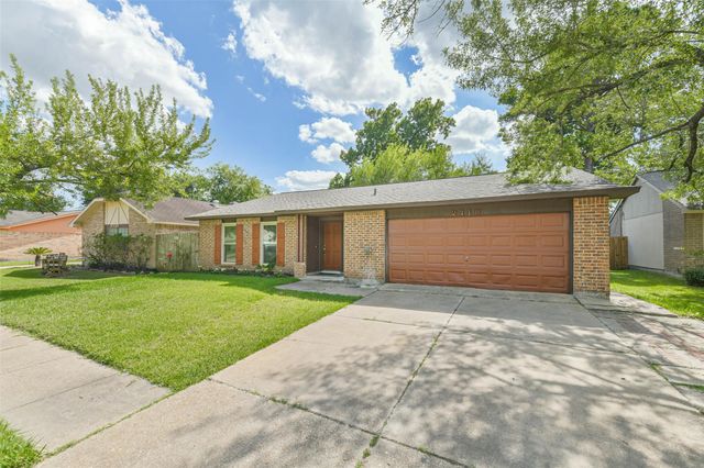 2718 Quail Run Drive, Humble, TX 77396