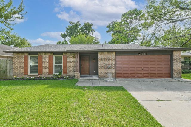 2718 Quail Run Drive, Humble, TX 77396