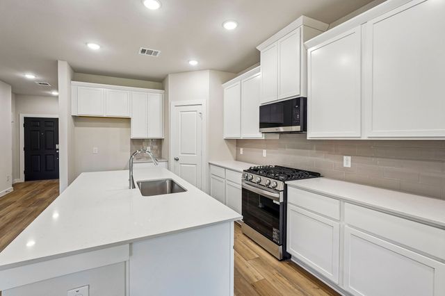 719 Carson Drive, Forney, TX 75126