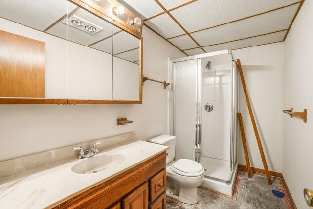 W276N1875 Spring Creek DRIVE, Pewaukee, WI 53072