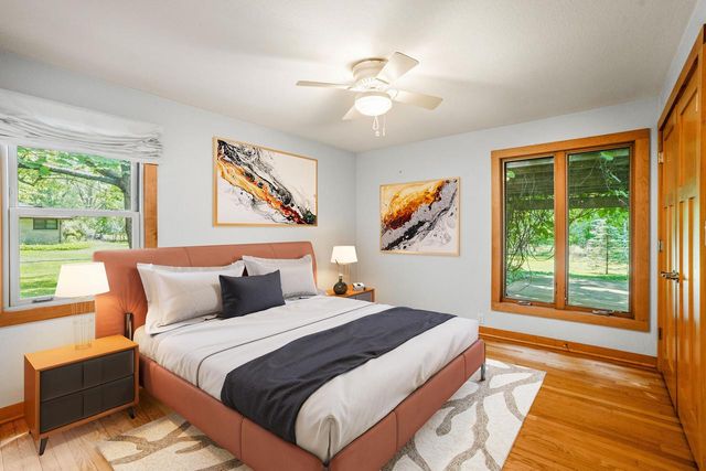 W276N1875 Spring Creek DRIVE, Pewaukee, WI 53072