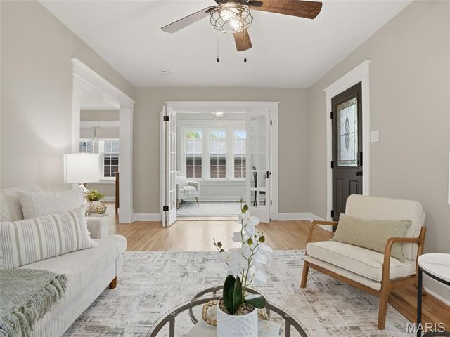 7439 Wellington Avenue, University City, MO 63130