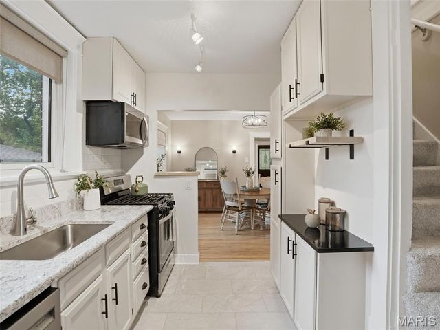 7439 Wellington Avenue, University City, MO 63130