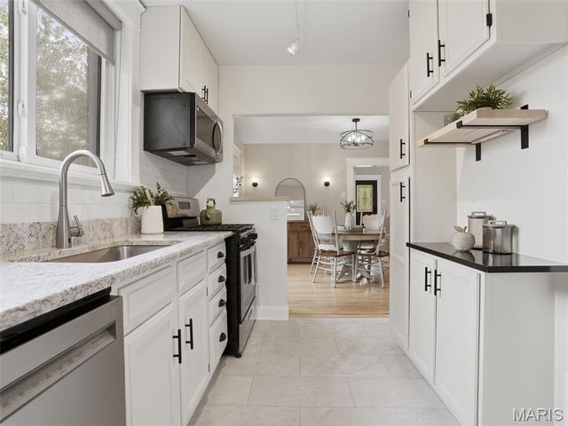 7439 Wellington Avenue, University City, MO 63130