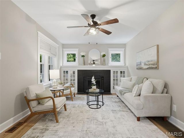 7439 Wellington Avenue, University City, MO 63130