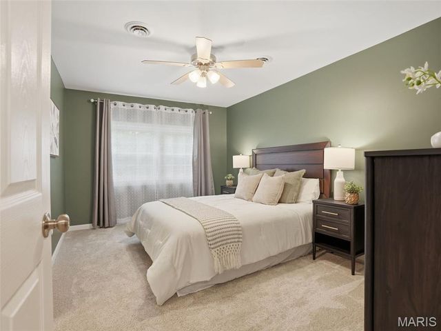 7439 Wellington Avenue, University City, MO 63130