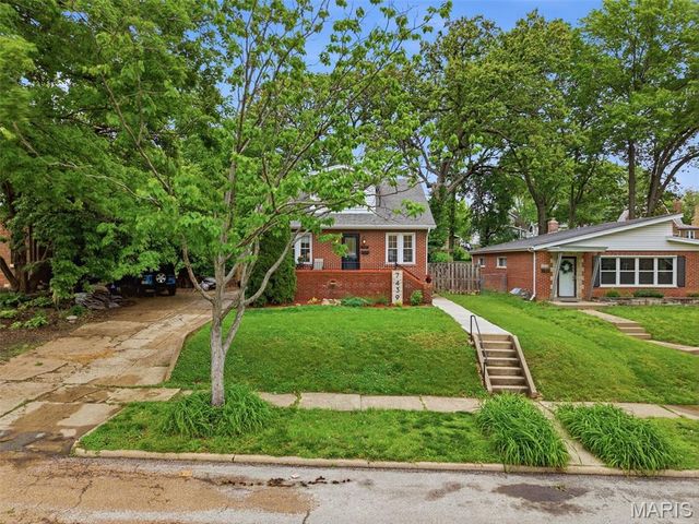 7439 Wellington Avenue, University City, MO 63130