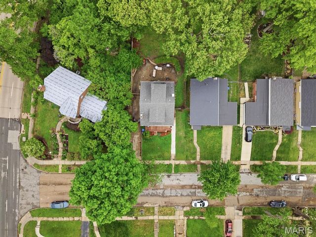 7439 Wellington Avenue, University City, MO 63130