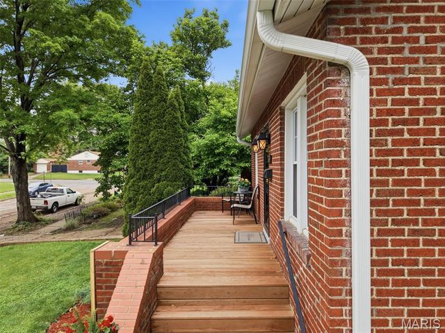 7439 Wellington Avenue, University City, MO 63130