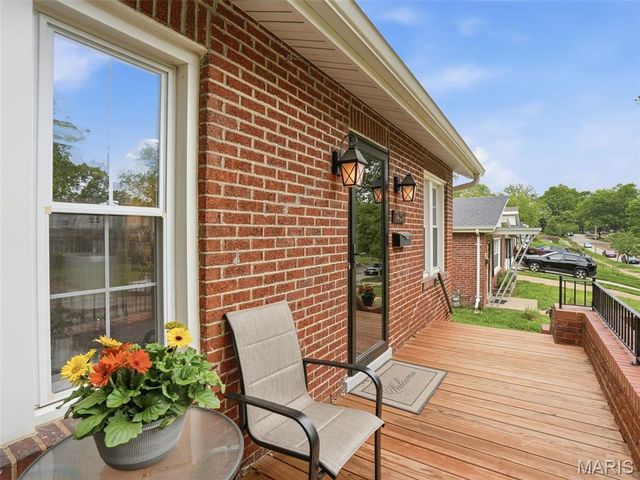 7439 Wellington Avenue, University City, MO 63130