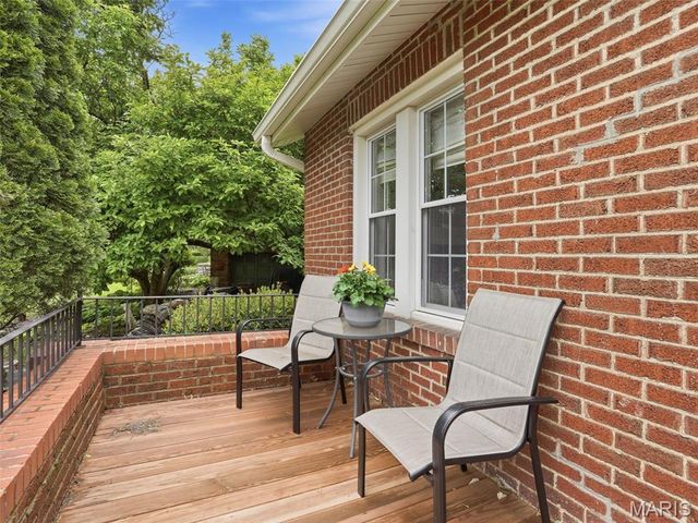 7439 Wellington Avenue, University City, MO 63130
