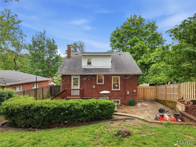 7439 Wellington Avenue, University City, MO 63130