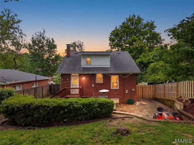 7439 Wellington Avenue, University City, MO 63130