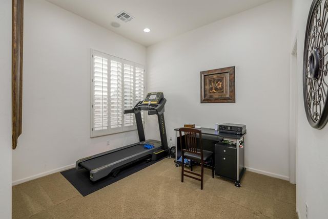 4176 E CLUBVIEW Drive, Gilbert, AZ 85298