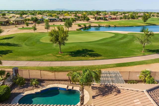 4176 E CLUBVIEW Drive, Gilbert, AZ 85298